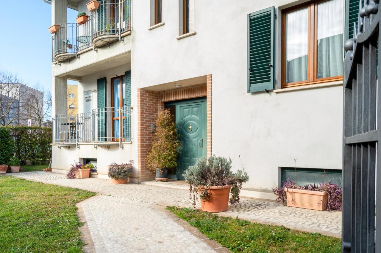 Casa Del Giardino Bright Apartment Bastia Umbra Extérieur photo